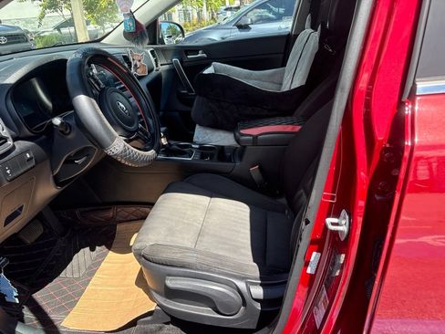 Used 2017 Kia Sportage LX AWD/4WD image 5