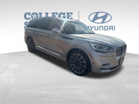 Used 2020 Lincoln Aviator Black Label w/ Dynamic Handling Package image 3