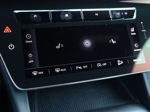 Used 2024 Maserati Grecale GT image 18