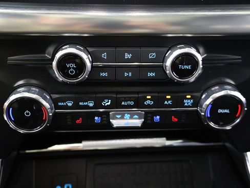 Used 2023 Ford F150 Lariat w/ Equipment Group 502A High AWD/4WD image 58