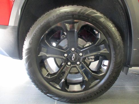 Used 2025 Chevrolet Equinox LT w/ Midnight Edition image 25