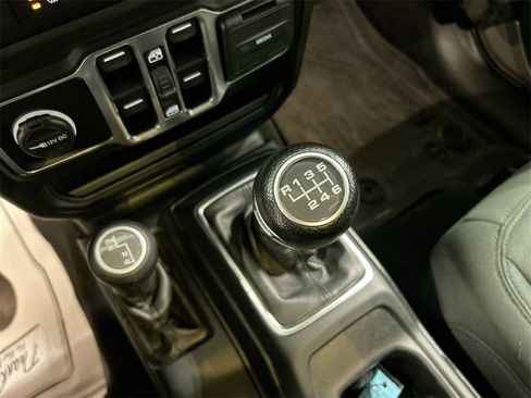 Used 2020 Jeep Gladiator Sport w/ Quick Order Package 23S image 17