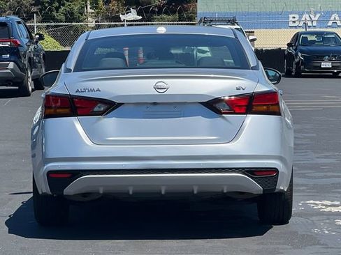 Used 2023 Nissan Altima 2.5 SV image 5