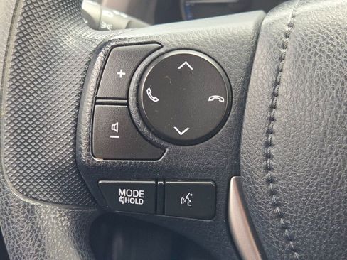 Used 2017 Toyota RAV4 LE w/ All Weather Liner Package AWD/4WD image 28