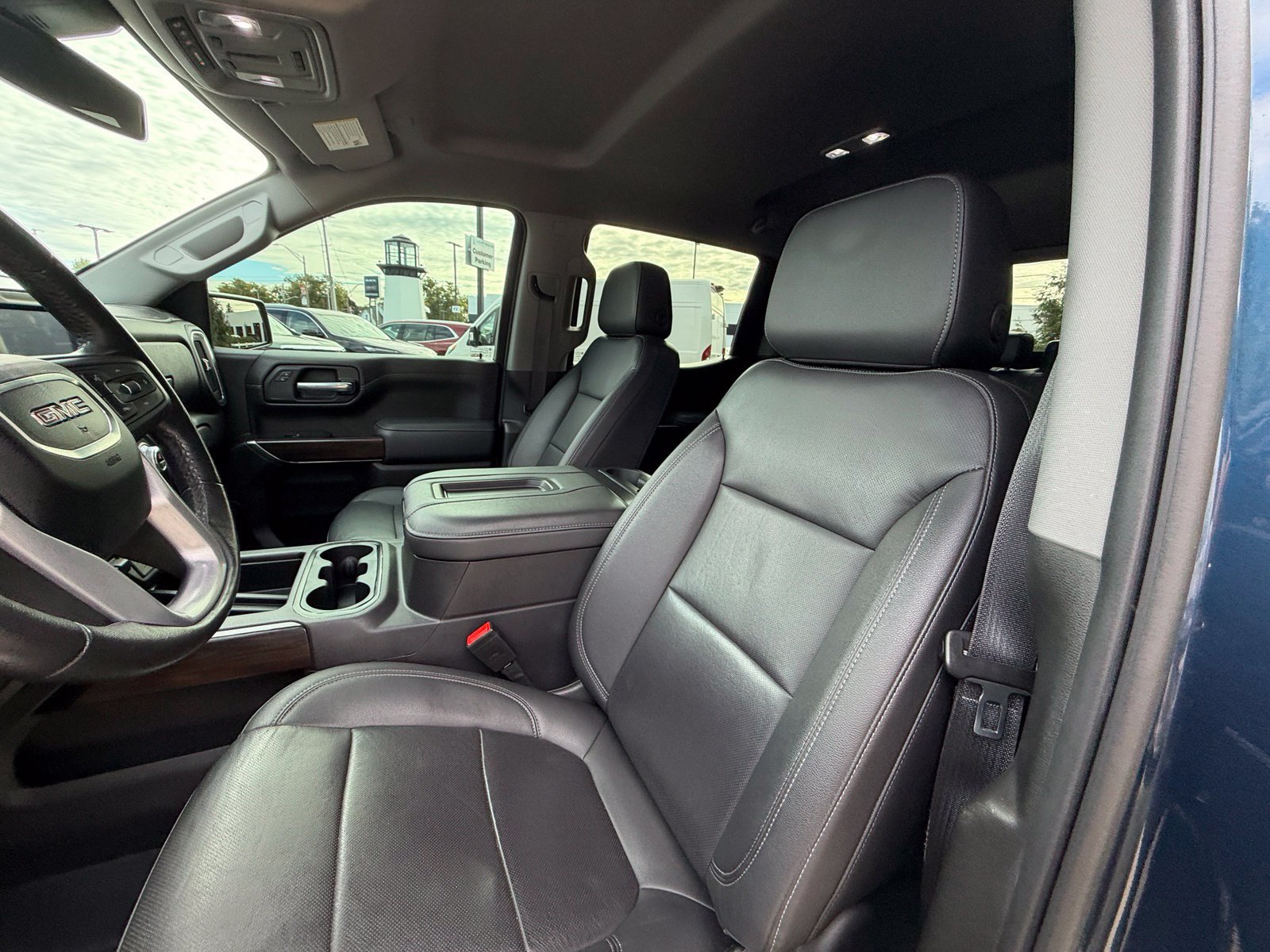 Used 2021 GMC Sierra 1500 SLT w/ SLT Premium Plus Package AWD/4WD image 4