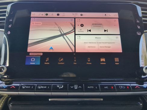 Used 2023 Jeep Wagoneer L Series III w/ Preferred Equipment Group image 50