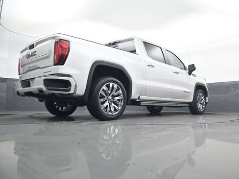 Used 2024 GMC Sierra 1500 Denali w/ Denali Reserve Package AWD/4WD image 29