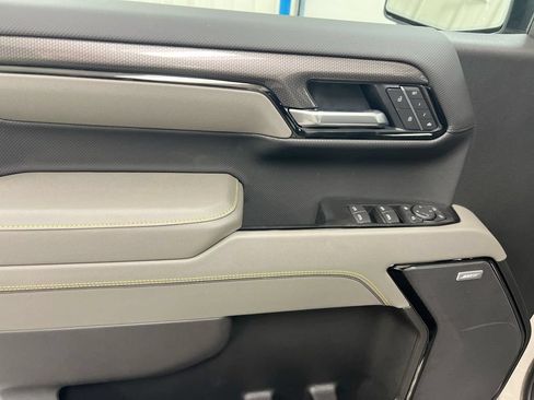 New 2026 Chevrolet Silverado 1500 ZR2 AWD/4WD image 21