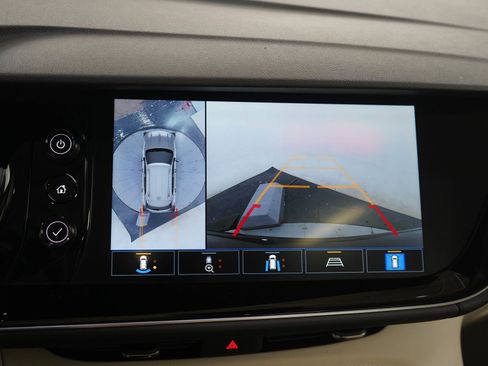 Used 2021 Buick Envision Avenir w/ Technology Package II AWD/4WD image 21