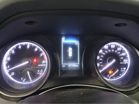 Used 2024 Toyota Camry SE image 5