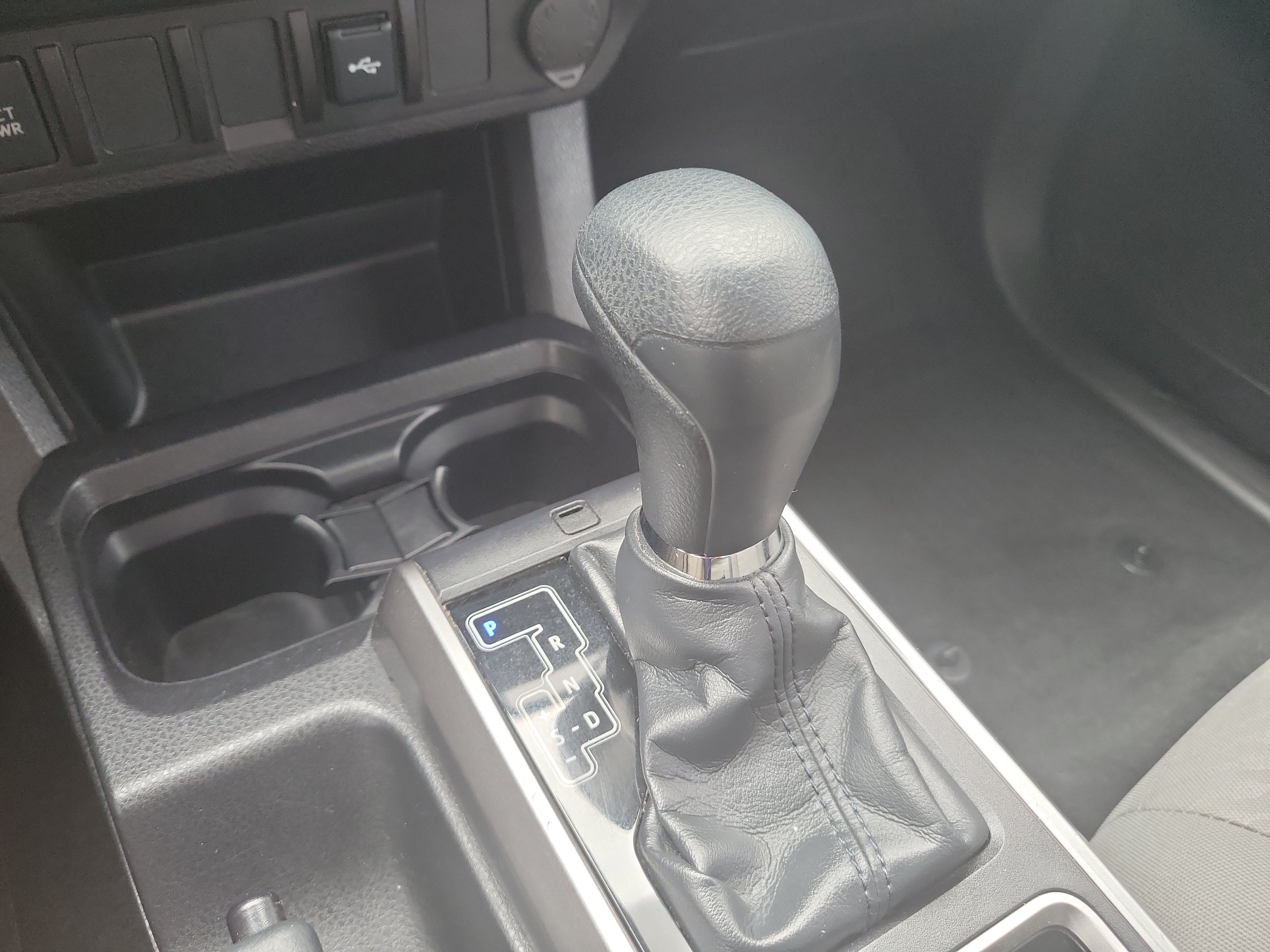 Used 2022 Toyota Tacoma SR5 RWD image 21