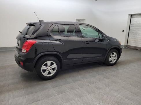 Used 2021 Chevrolet Trax LS w/ Tint and Cruise Package FWD image 10
