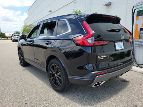 Certified 2025 Honda CR-V Sport Touring image 4