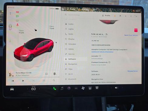 Used 2024 Tesla Model 3 Standard Range image 3