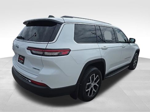 Used 2024 Jeep Grand Cherokee L Limited w/ Luxury Tech Group II AWD/4WD image 3