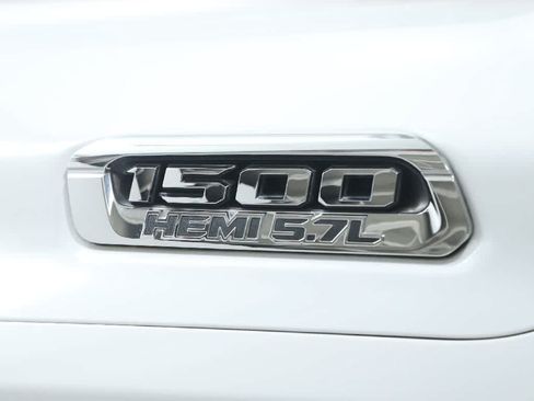 Used 2019 RAM 1500 Big Horn AWD/4WD image 38