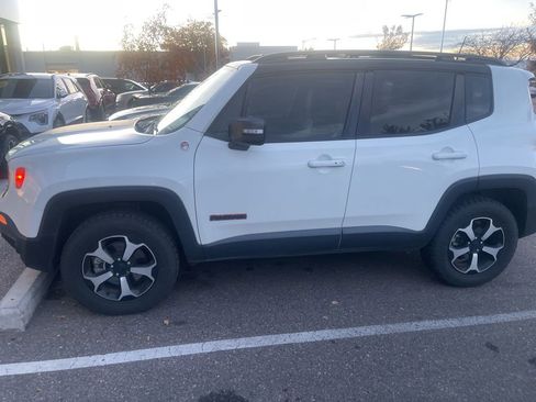 Used 2019 Jeep Renegade Trailhawk image 3