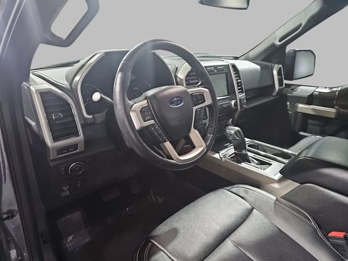 Used 2018 Ford F150 Lariat w/ Equipment Group 502A Luxury AWD/4WD image 19
