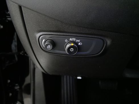 Used 2023 Chevrolet Equinox RS AWD/4WD image 26