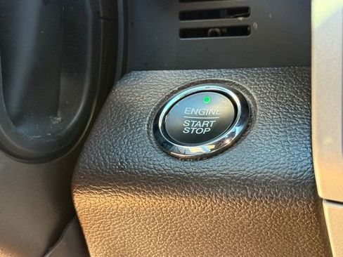 Used 2022 Ford F250 King Ranch w/ FX4 Off-Road Package image 20