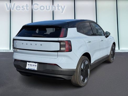 New 2026 Volvo EX30 Ultra w/ Climate Package image 3