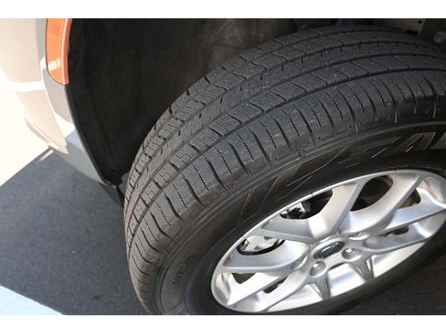 Used 2022 Chrysler Pacifica Touring-L FWD image 11