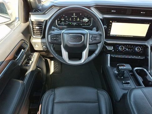 Used 2024 GMC Sierra 1500 Denali w/ Denali Reserve Package AWD/4WD image 12