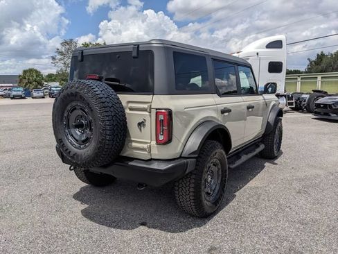 Certified 2025 Ford Bronco Badlands w/ Sasquatch Package AWD/4WD image 4