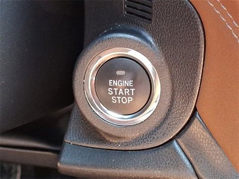 Used 2022 Subaru Outback Touring XT image 23