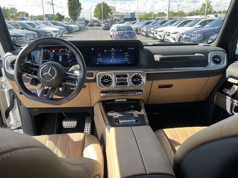 Certified 2025 Mercedes-Benz G 63 AMG 4MATIC image 31