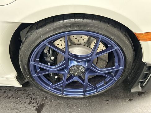 Certified 2025 Porsche 718 Cayman GT4 RS RWD image 8