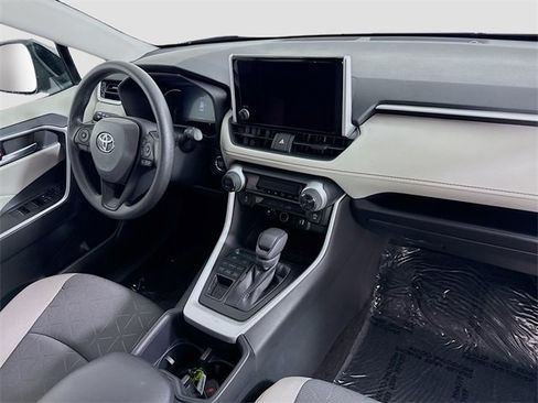 Certified 2025 Toyota RAV4 XLE image 27