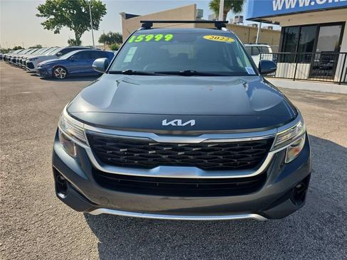 Used 2022 Kia Seltos S FWD image 2