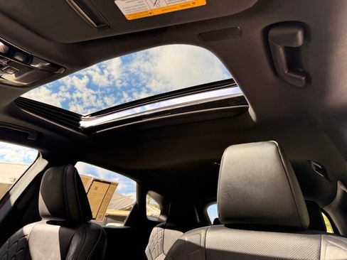 Used 2023 Lexus RX 350 Premium image 17