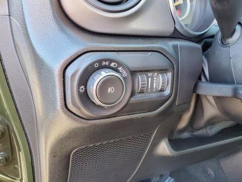 Used 2022 Jeep Wrangler Unlimited Sahara w/ Cold Weather Group image 4