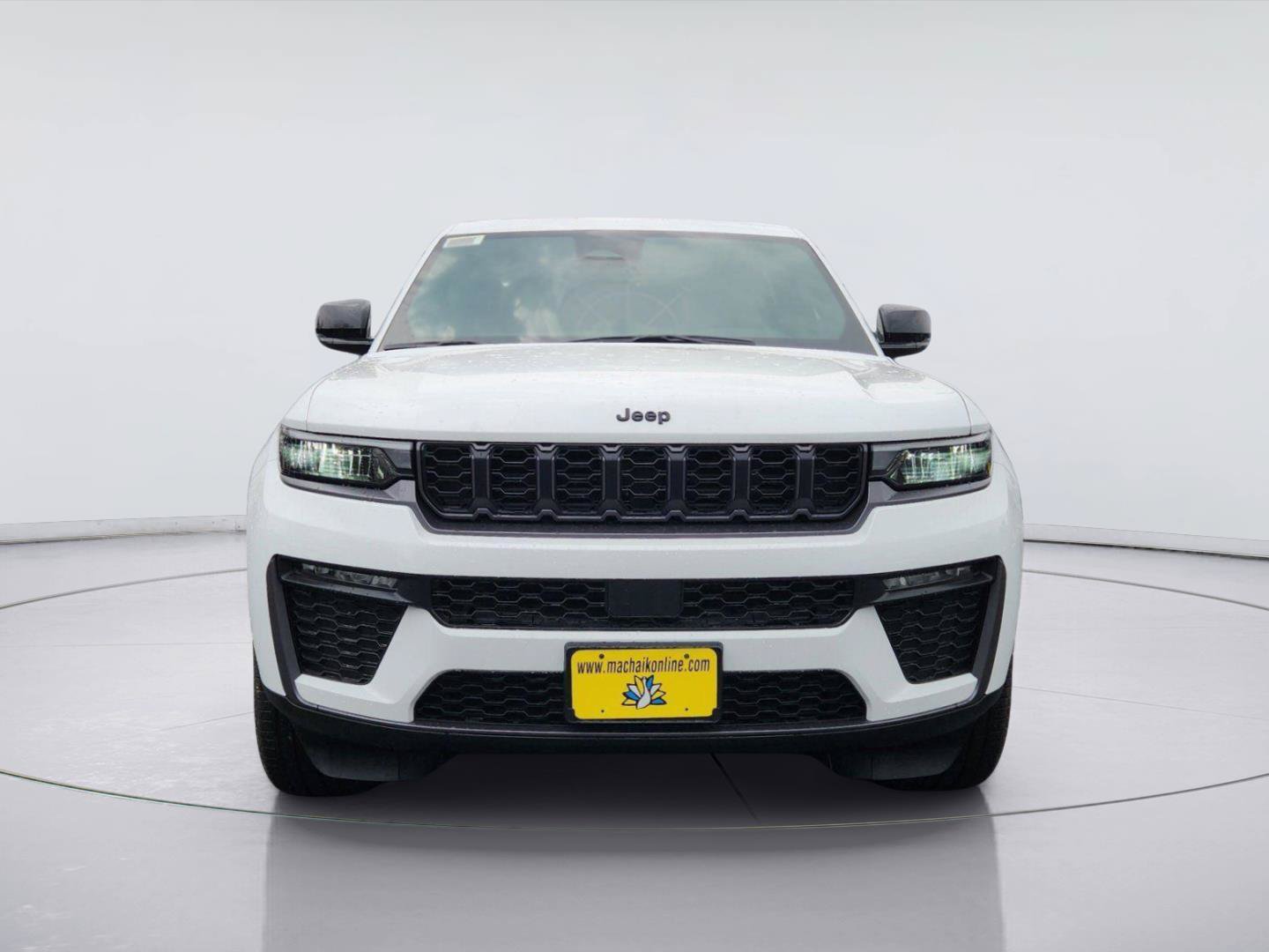 New 2026 Jeep Grand Cherokee Limited w/ Limited Altitude Package AWD/4WD image 8