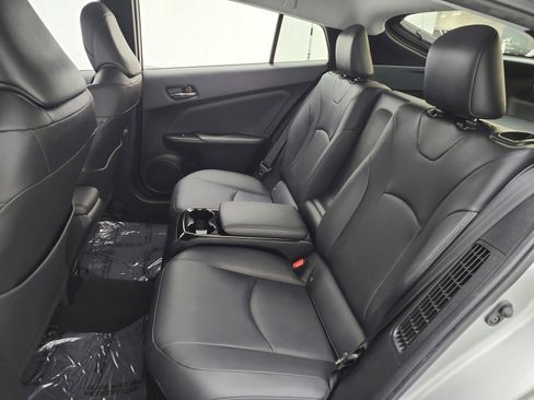 Used 2018 Toyota Prius Prime Premium w/ Carpet Mat Package image 15