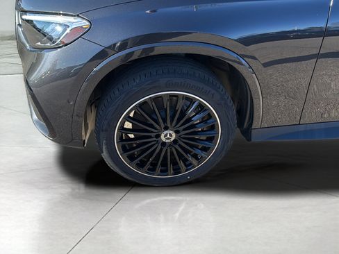 Used 2026 Mercedes-Benz GLC 300 4MATIC image 9