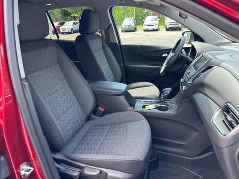 Used 2023 Chevrolet Equinox LT FWD image 32