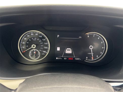 Used 2025 Genesis G70 2.5T image 59