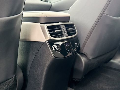 Used 2024 Lexus RX 350 Premium image 34