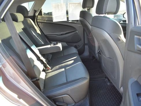 Used 2018 Hyundai Tucson Value FWD image 40