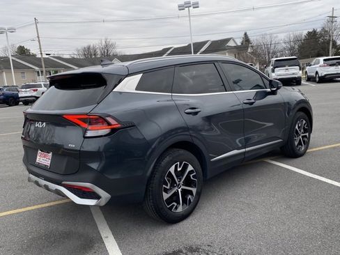 Used 2023 Kia Sportage EX image 5