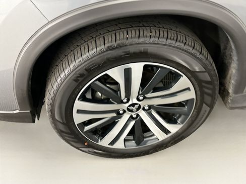 Used 2025 Mitsubishi Outlander Sport SE image 11