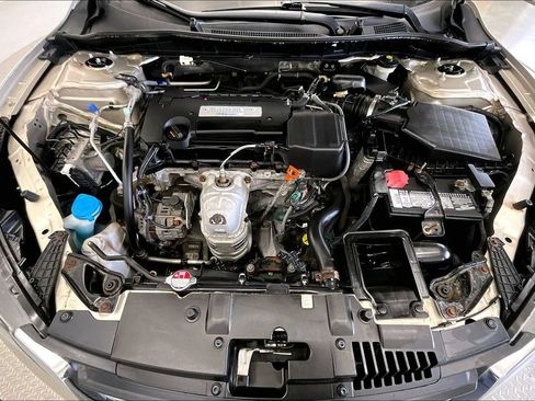 Used 2015 Honda Accord LX image 9