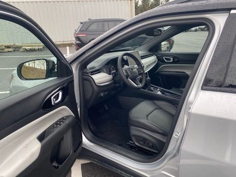 New 2026 Jeep Compass Limited image 14