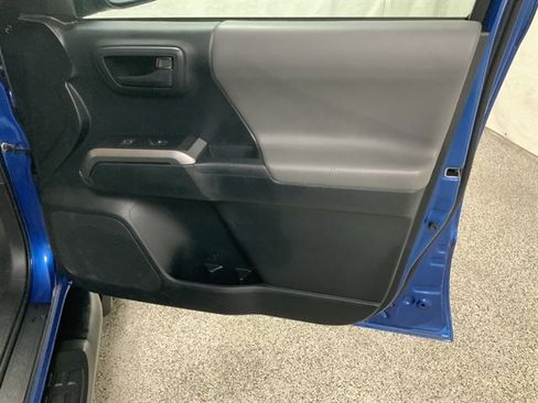 Used 2016 Toyota Tacoma SR5 image 20