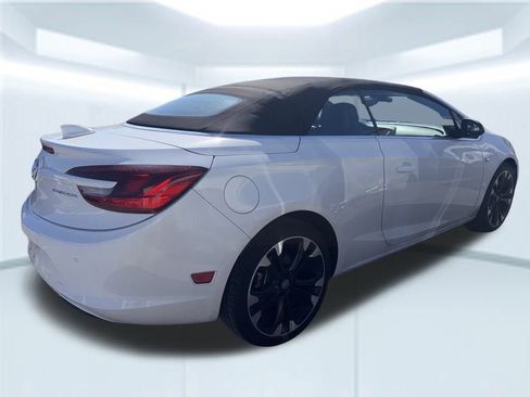 Used 2018 Buick Cascada Sport Touring w/ Dark Effects Package image 7