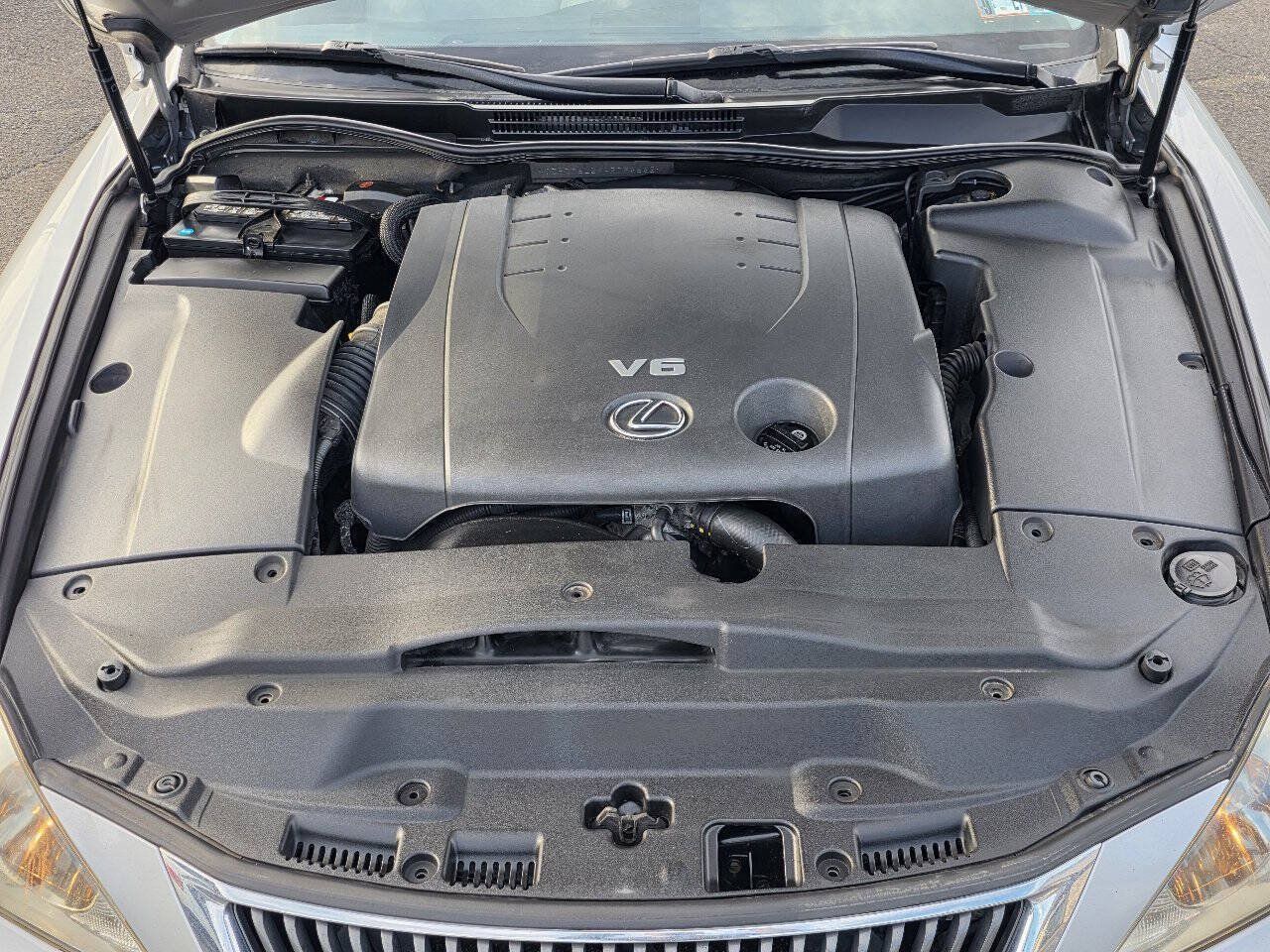 Used 2010 Lexus IS 250 AWD w/ Luxury Plus Value Edition image 25