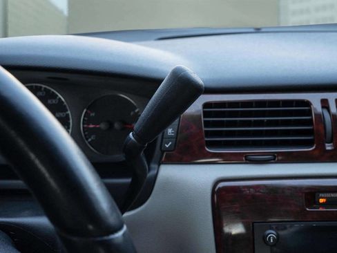 Used 2007 Chevrolet Impala LT image 14